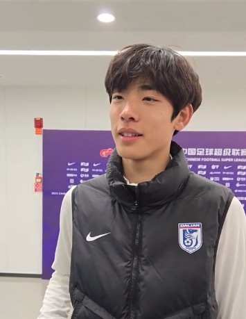  國青歸來上演中超首秀，朱鵬宇：感覺很好，場上大哥們很支持我