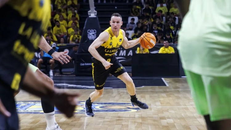  NBA初代老六，42歲進(jìn)入生涯巔峰？！