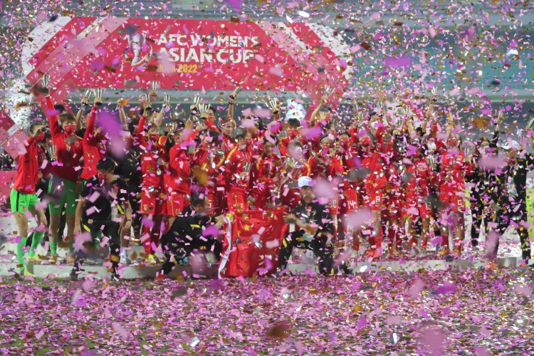  中國(guó)女足亞洲杯奪冠三周年！決賽3-2逆轉(zhuǎn)韓國(guó)，時(shí)隔16年再登頂