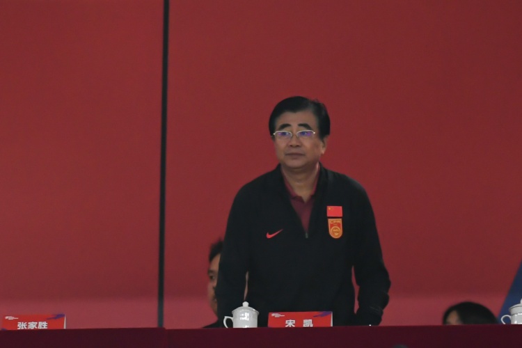  北青體育：宋凱、許基仁探班U20國青，將全程陪伴征戰(zhàn)U20亞洲杯